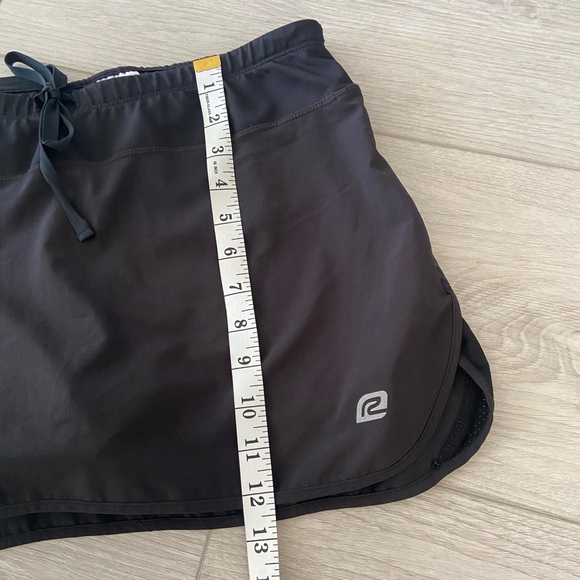 Roadrunner Running Compression Shorts (Skort) Black Velocity - Picture 5 of 8